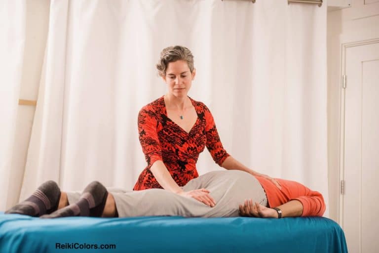 Which Reiki table, chair, and pillows are best?